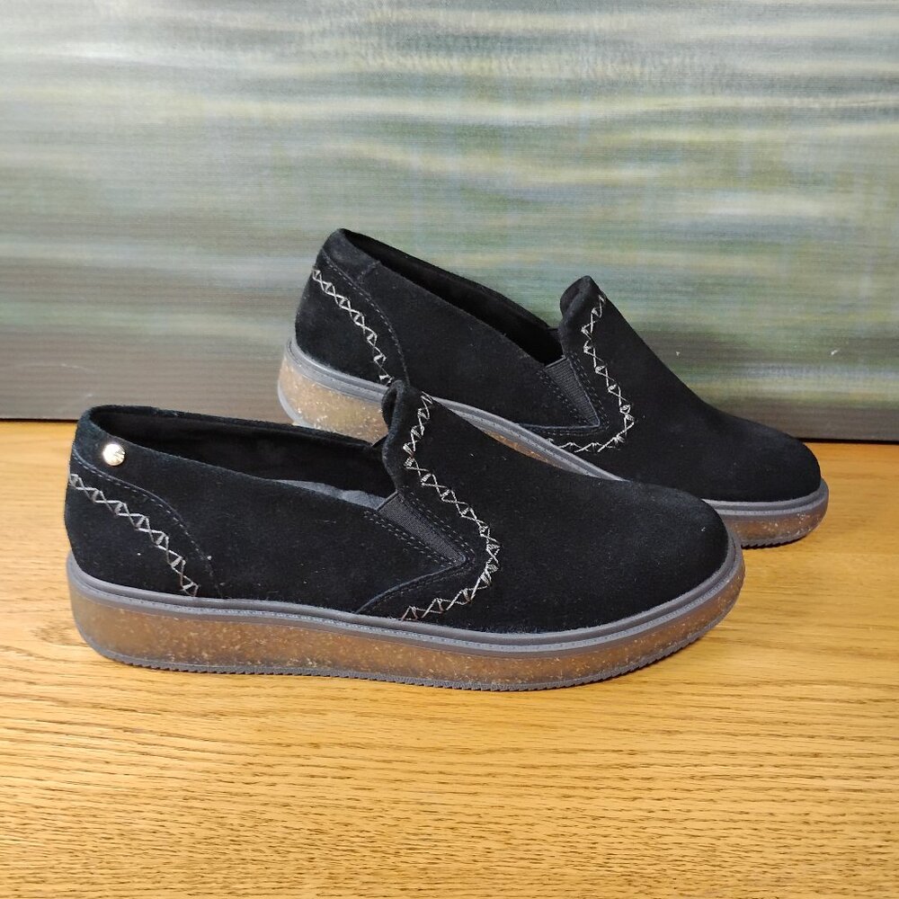 Earth Elements "Abelia" Suede Casual Slip-Ons Never Worn Size 10